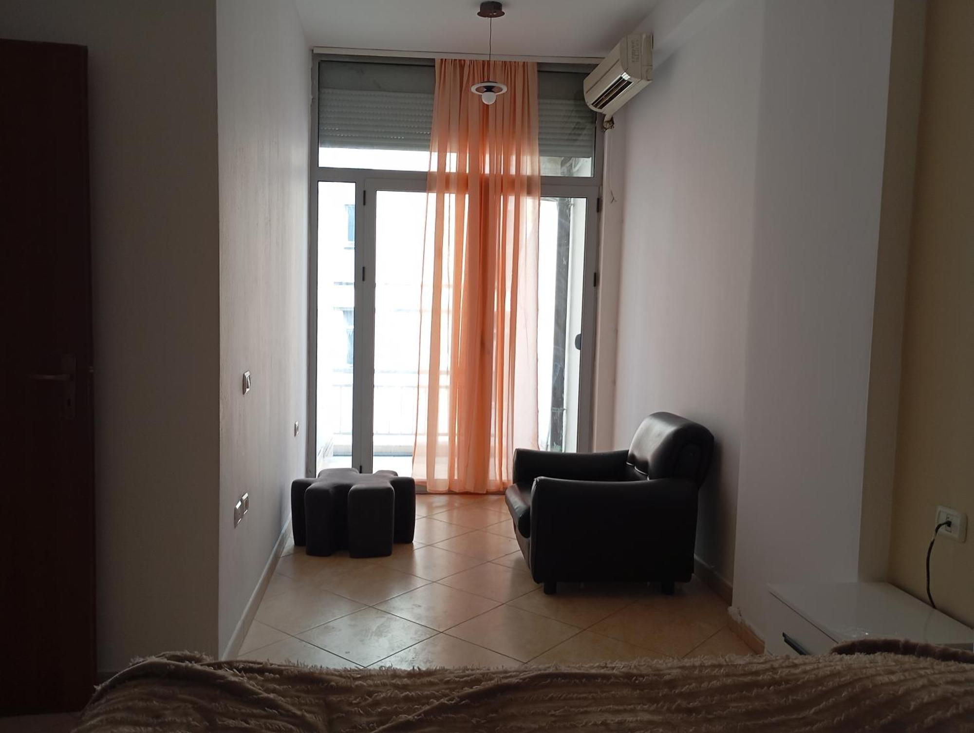 Auberge de jeunesse Royal 2 Opposite Nalu Bar Tirana
